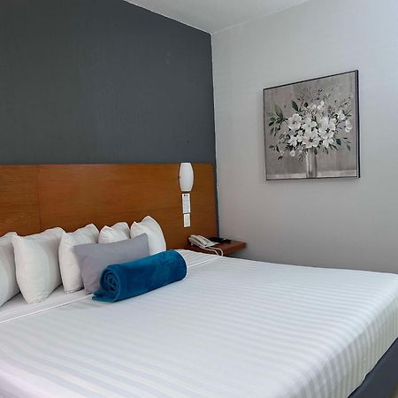 Hotel Gran Minatitlan Plaza Kültér fotó