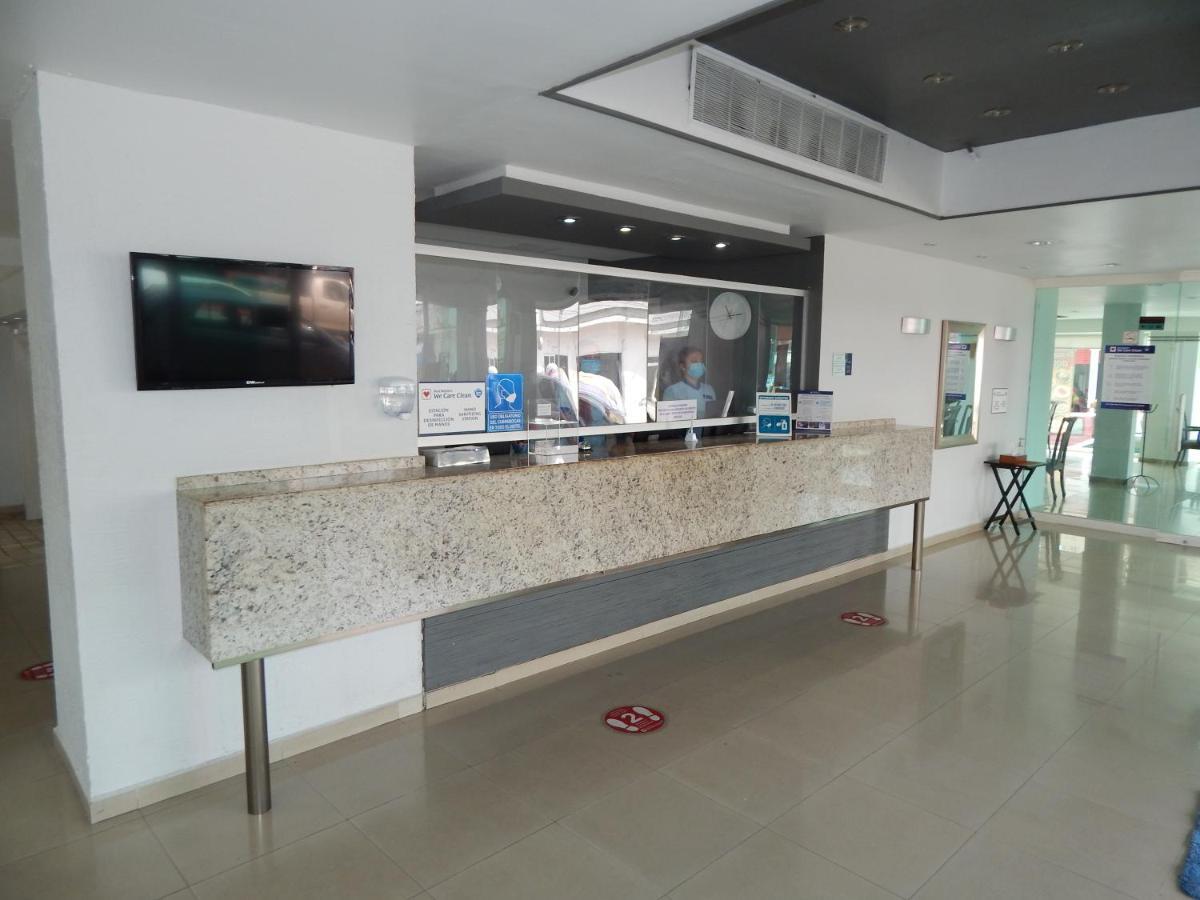Hotel Gran Minatitlan Plaza Kültér fotó