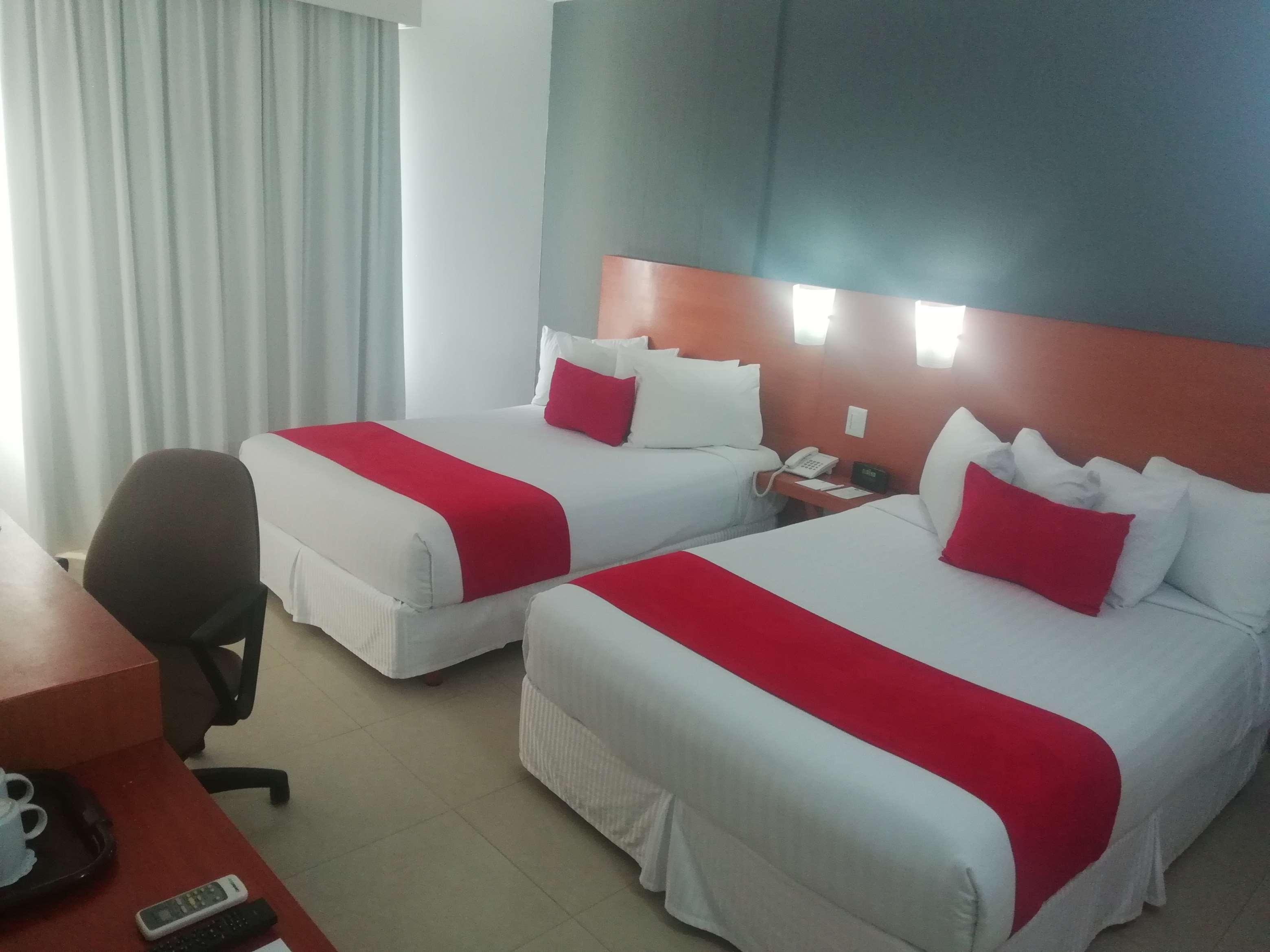 Hotel Gran Minatitlan Plaza Kültér fotó