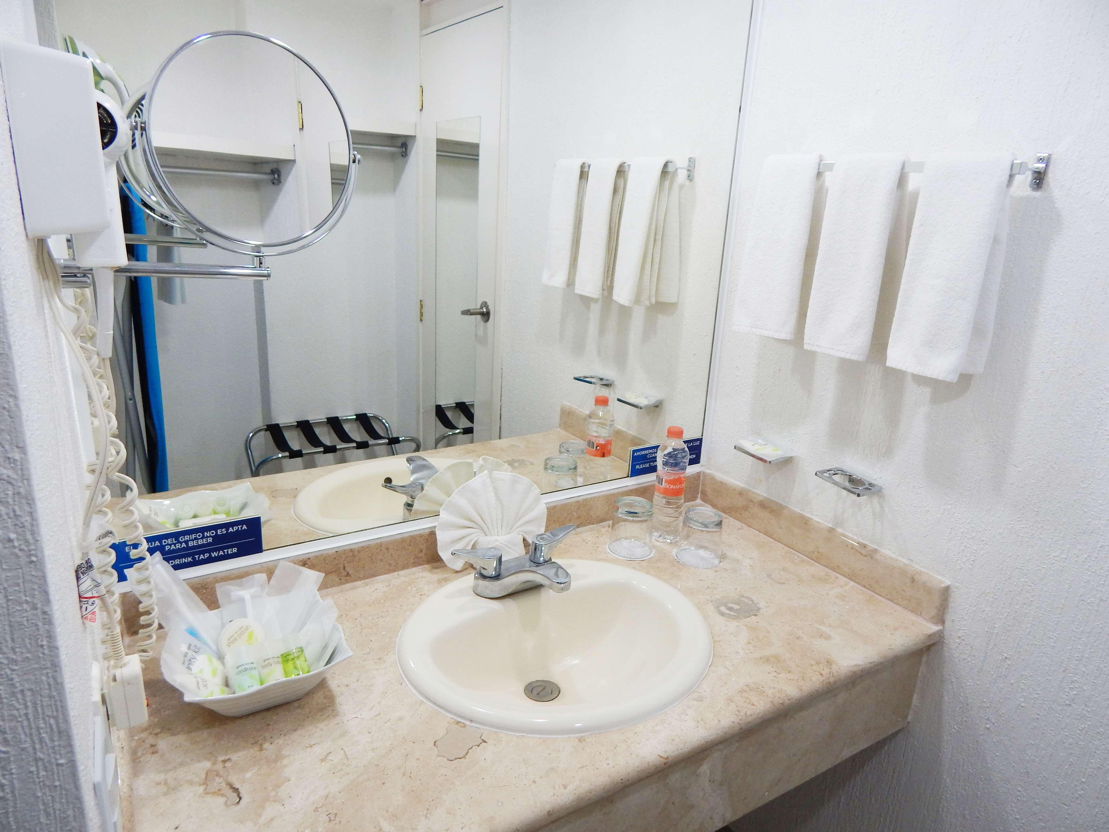 Hotel Gran Minatitlan Plaza Kültér fotó