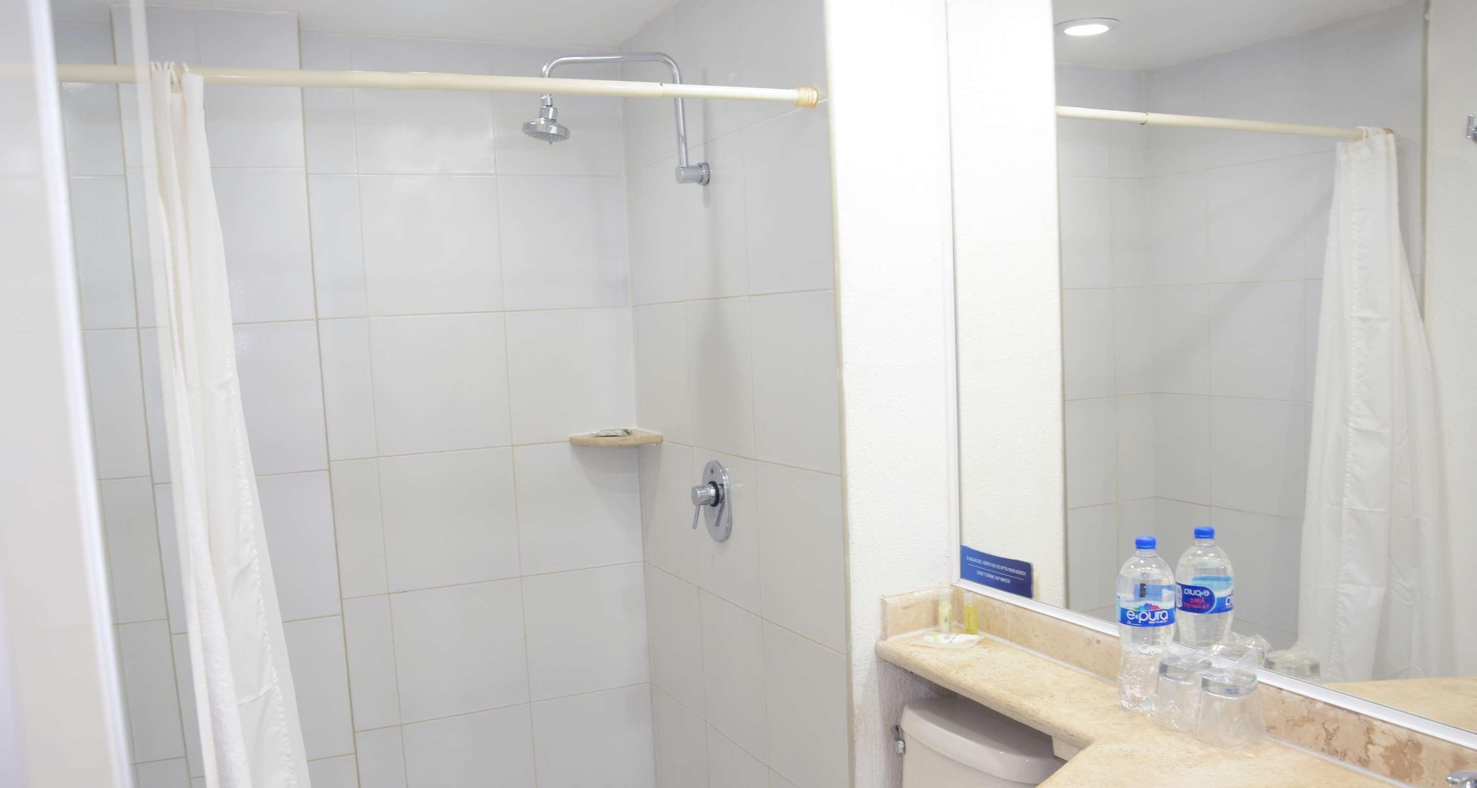 Hotel Gran Minatitlan Plaza Kültér fotó
