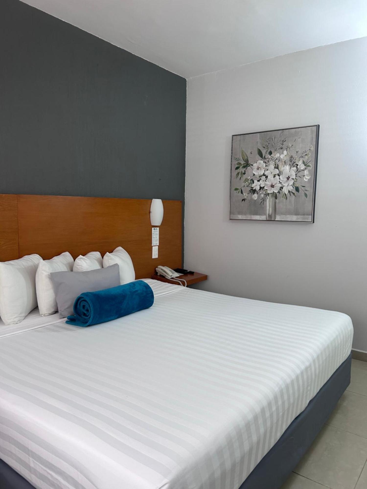 Hotel Gran Minatitlan Plaza Kültér fotó