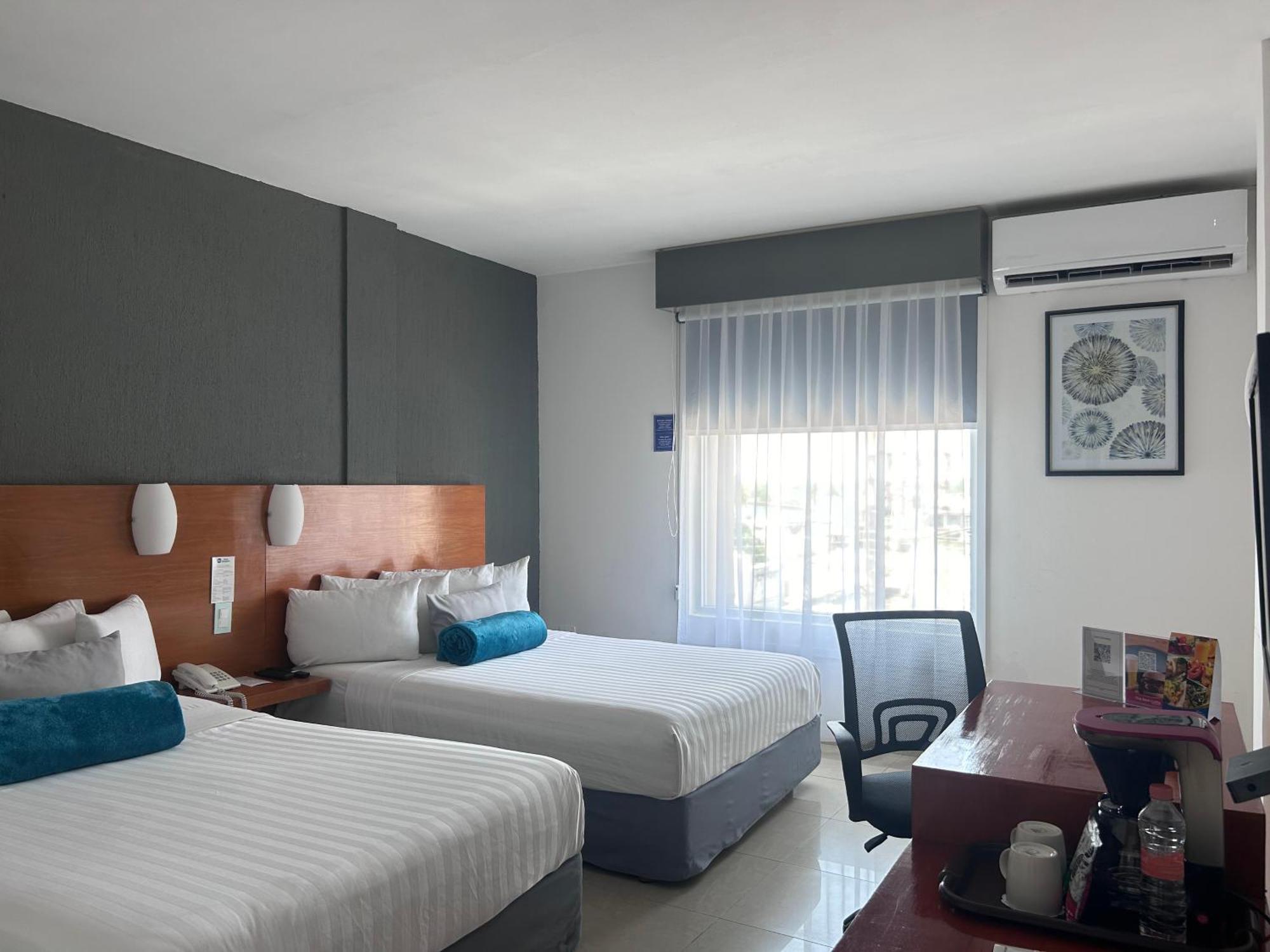 Hotel Gran Minatitlan Plaza Kültér fotó