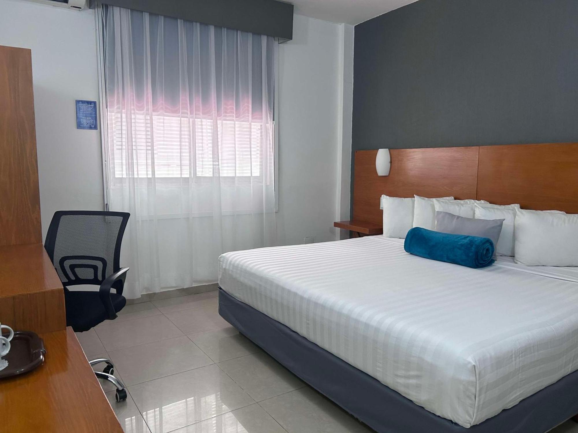 Hotel Gran Minatitlan Plaza Kültér fotó