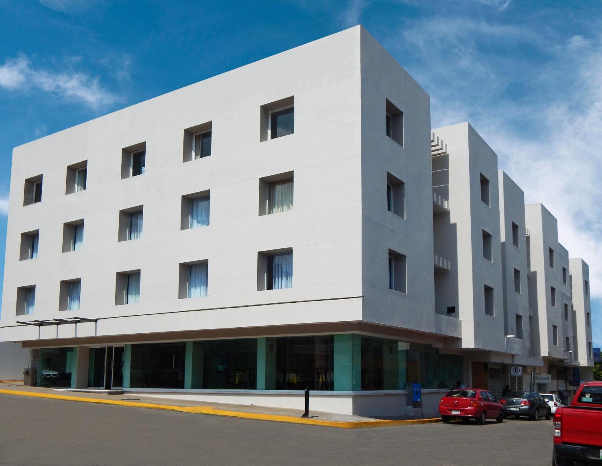 Hotel Gran Minatitlan Plaza Kültér fotó